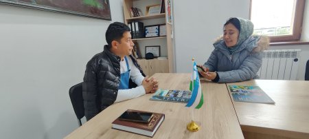 Qashqadaryo viloyati Radiosi uchun berilgan intervyudan fotolavhalar.