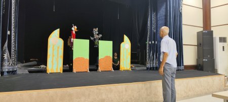 "O'tkir shoxli buqacha" spektaklini sahnalashtirish jarayoni.