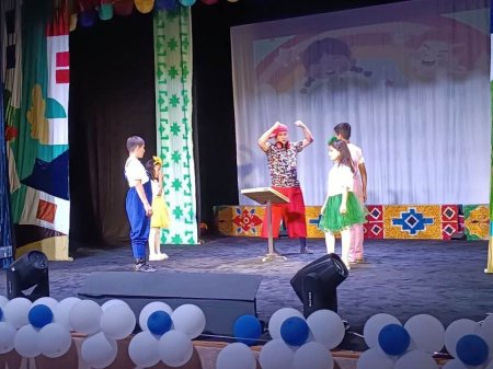 1-iyun "Xalqaro bolalar kuni" munosabati bilan spektakl namoyish etildi.